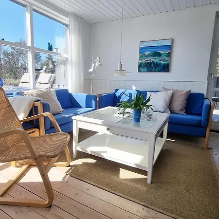 Strandhus Bratten * Strandby