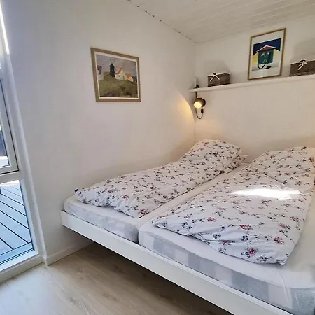 Strandhus Bratten Strandby