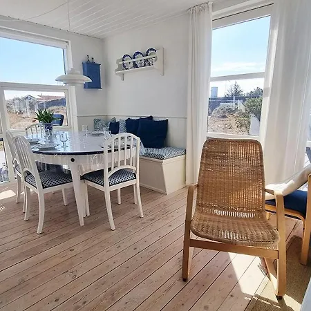 Strandhus Bratten Сasa de vacaciones Strandby